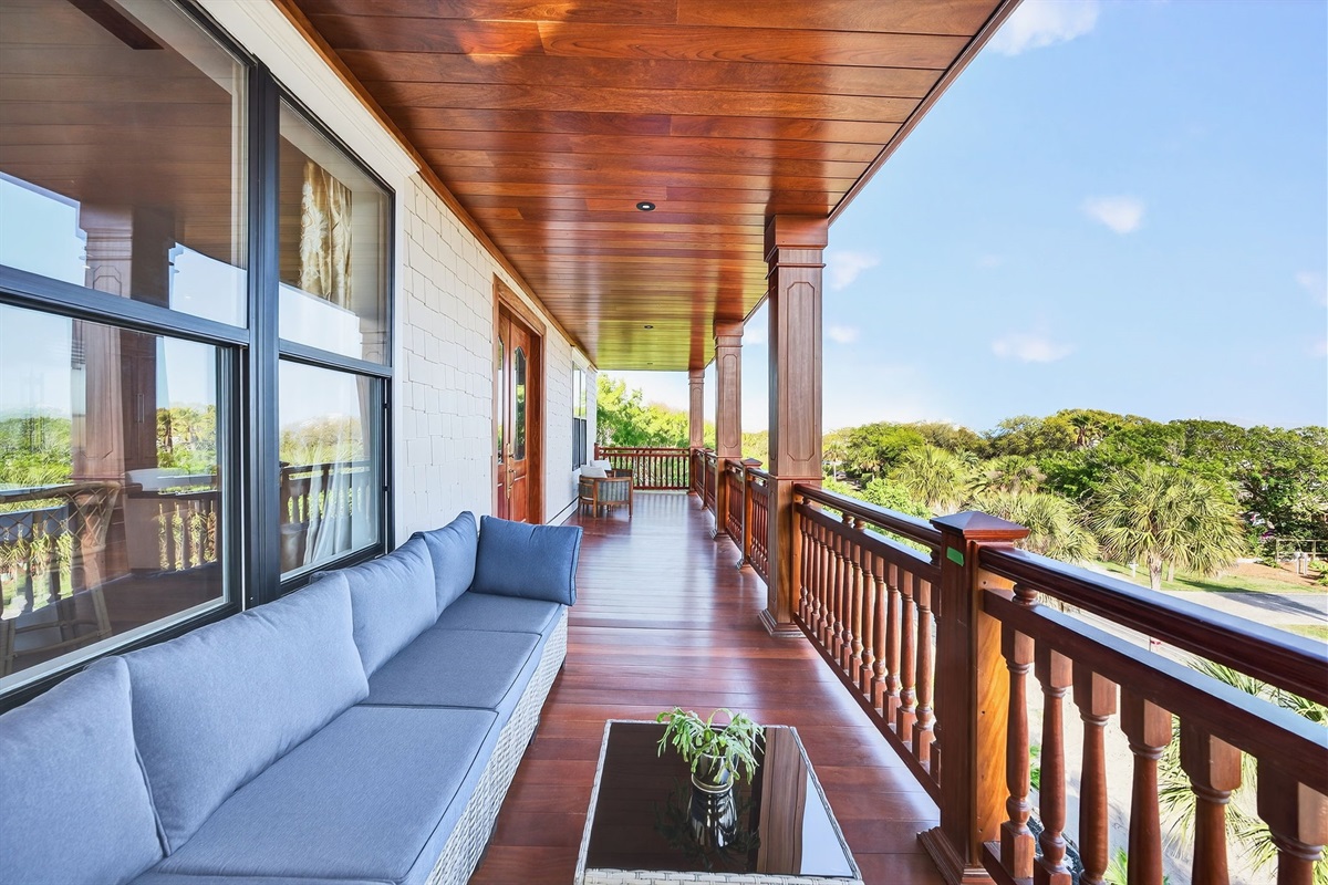 Front Porch | Rosewood Retreat | 2605 Palm Blvd, Isle of Palms, SC | IOP Escapes