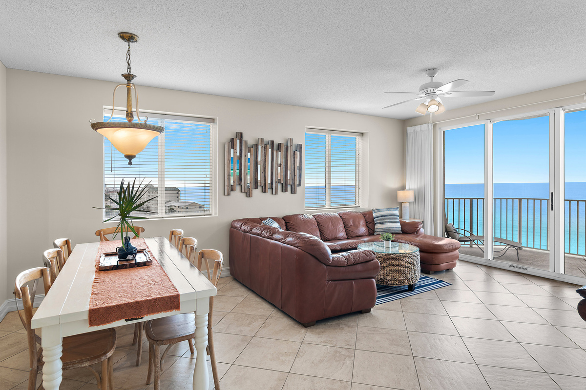 Comfortable, open living space with large Smart TV, Gulf Views, Balcony Access
