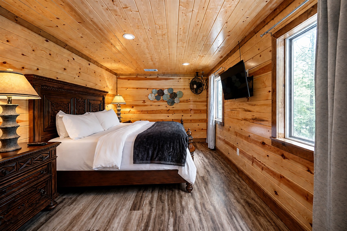 Side shot of a king suite