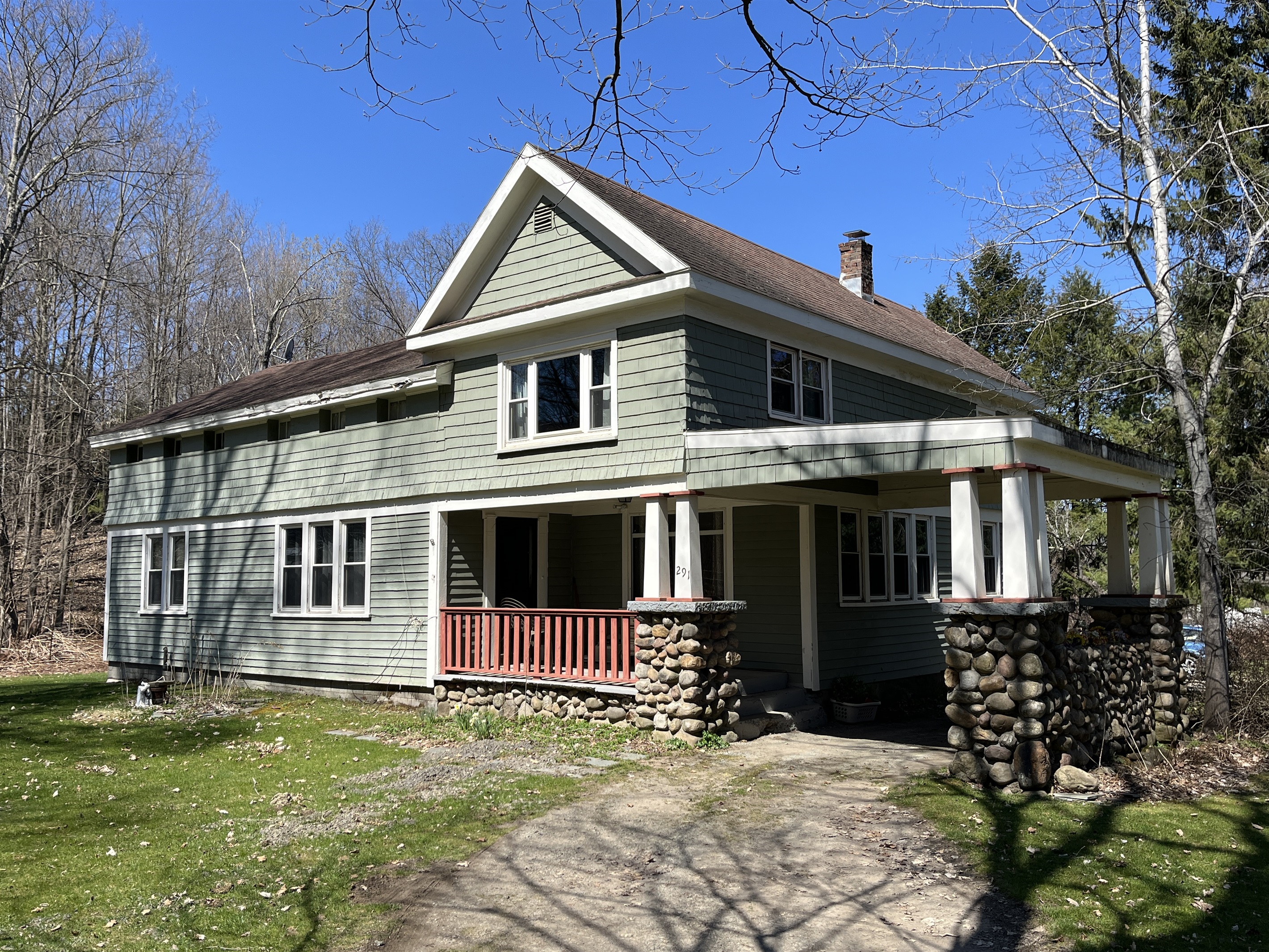 Calla Lily #2 - Upstairs unit