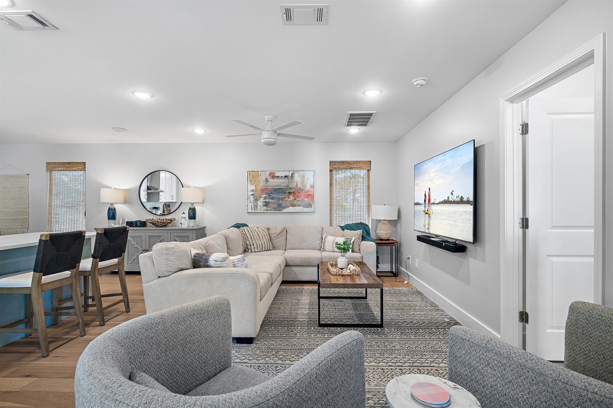 Upper Level Living Room - Klipsch Soundbar + 75" TV