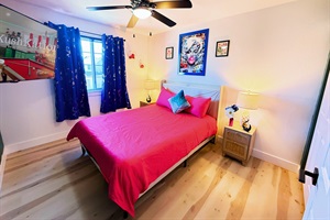 Cozy Queen Retreat – This elegant Queen Bedroom is designed for ultimate comfort, complete with a 43-inch Smart Roku TV for your favorite shows and movies.