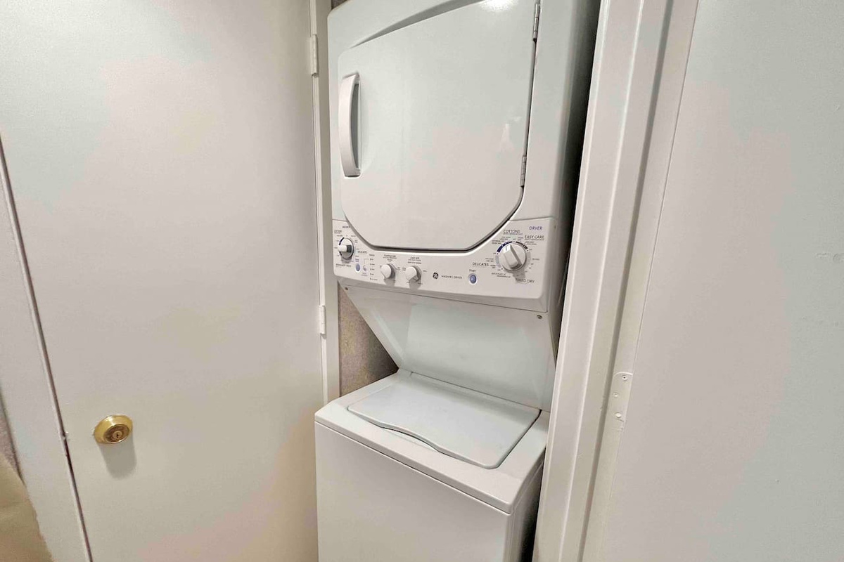 Washer/Dryer Inside the condo