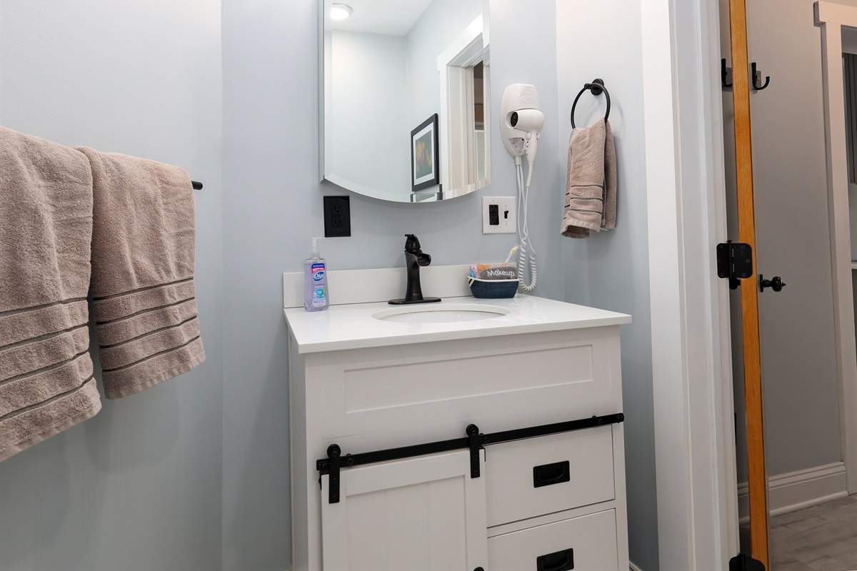 Full Bathroom