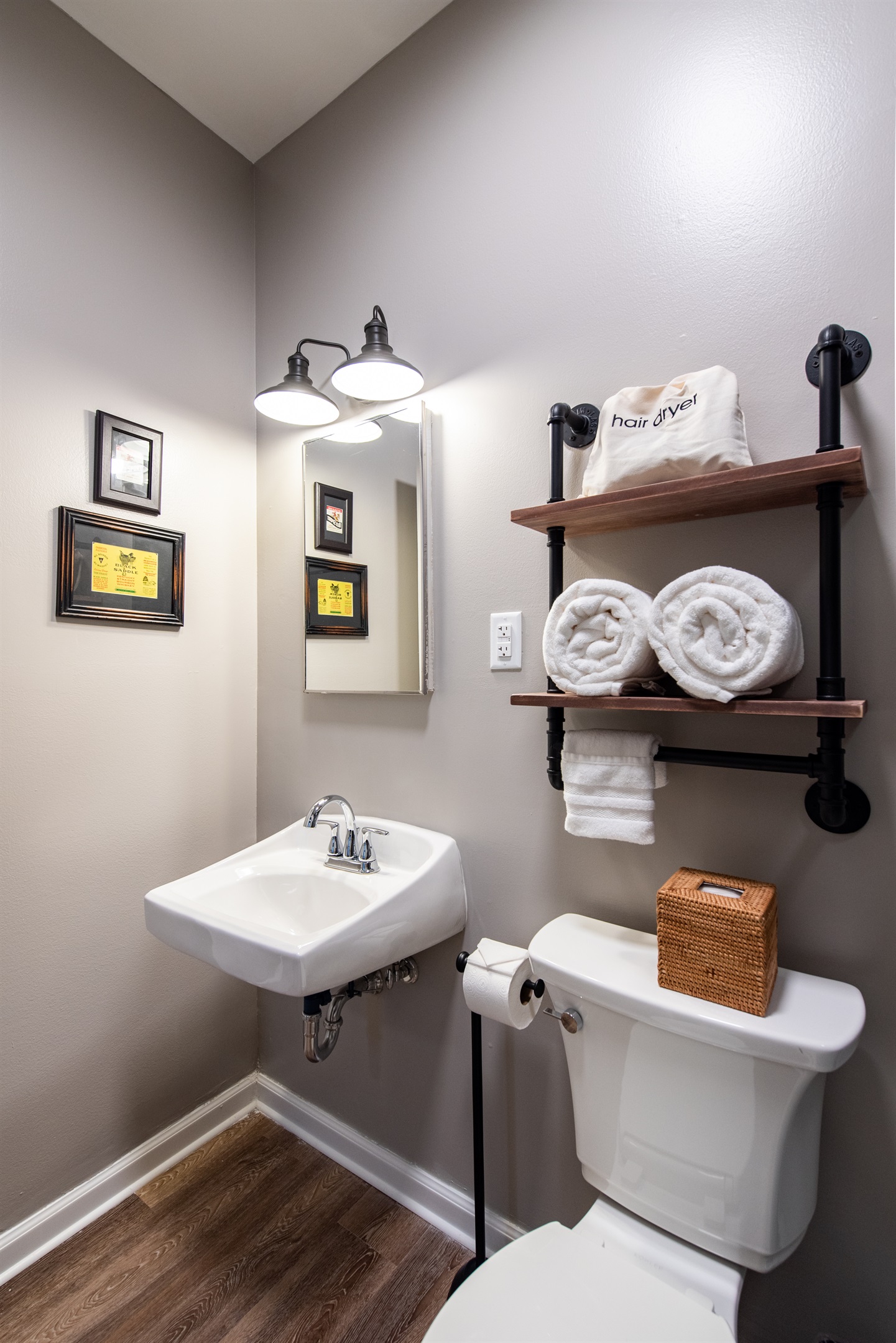Fully Renovated Ensuite Bathroom