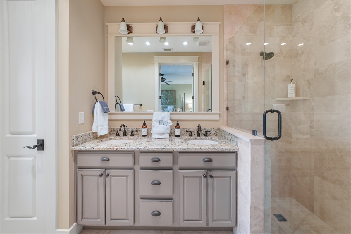 Master Ensuite Bathroom