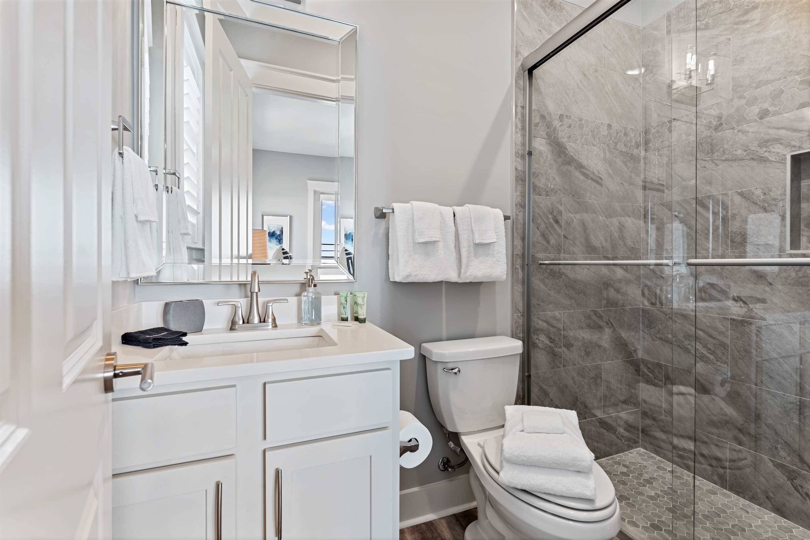 Main Floor King en Suite