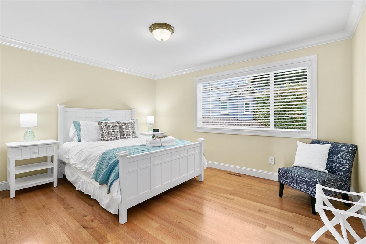 2nd bedroom with queen size bed and ample closet space