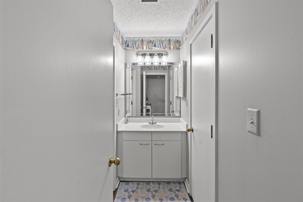2nd Bathroom