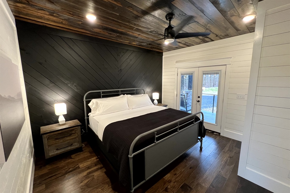 Second story king bedroom