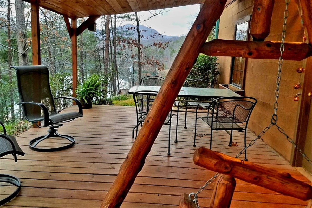 Lower level deck with seating