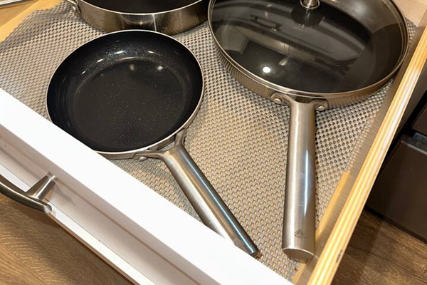 Top-of-the-line Blue Diamond™ frying pan set.  Stainless Steel Ceramic Nonstick!