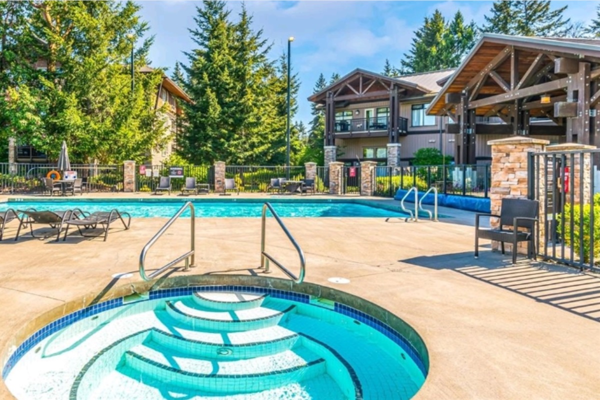 Seasonal Resort Outdoor Pool. Hot tub is open year round.