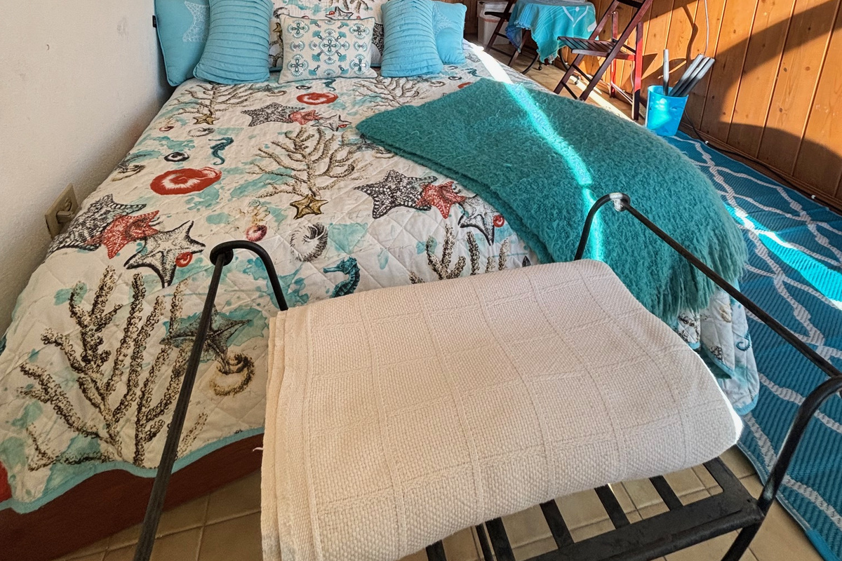 Full Size Bed