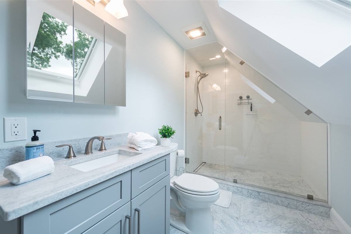 Another full bath for added comfort and convenience during your stay.