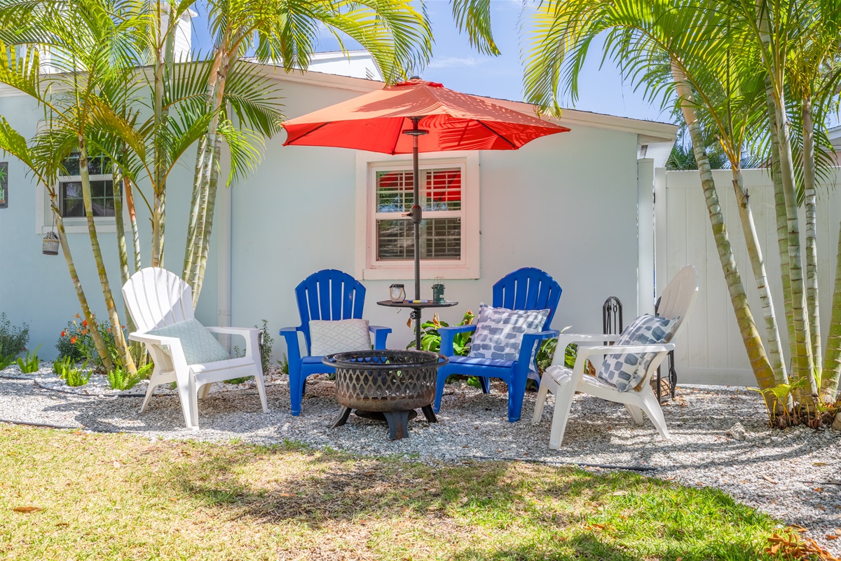 Front sitting area with firepit