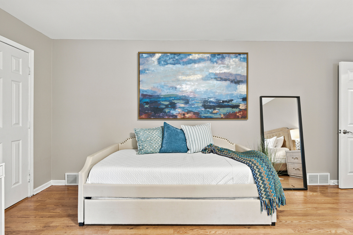 Let the little ones take the trundle bed or call it a pajama party for the girls' weekend. 