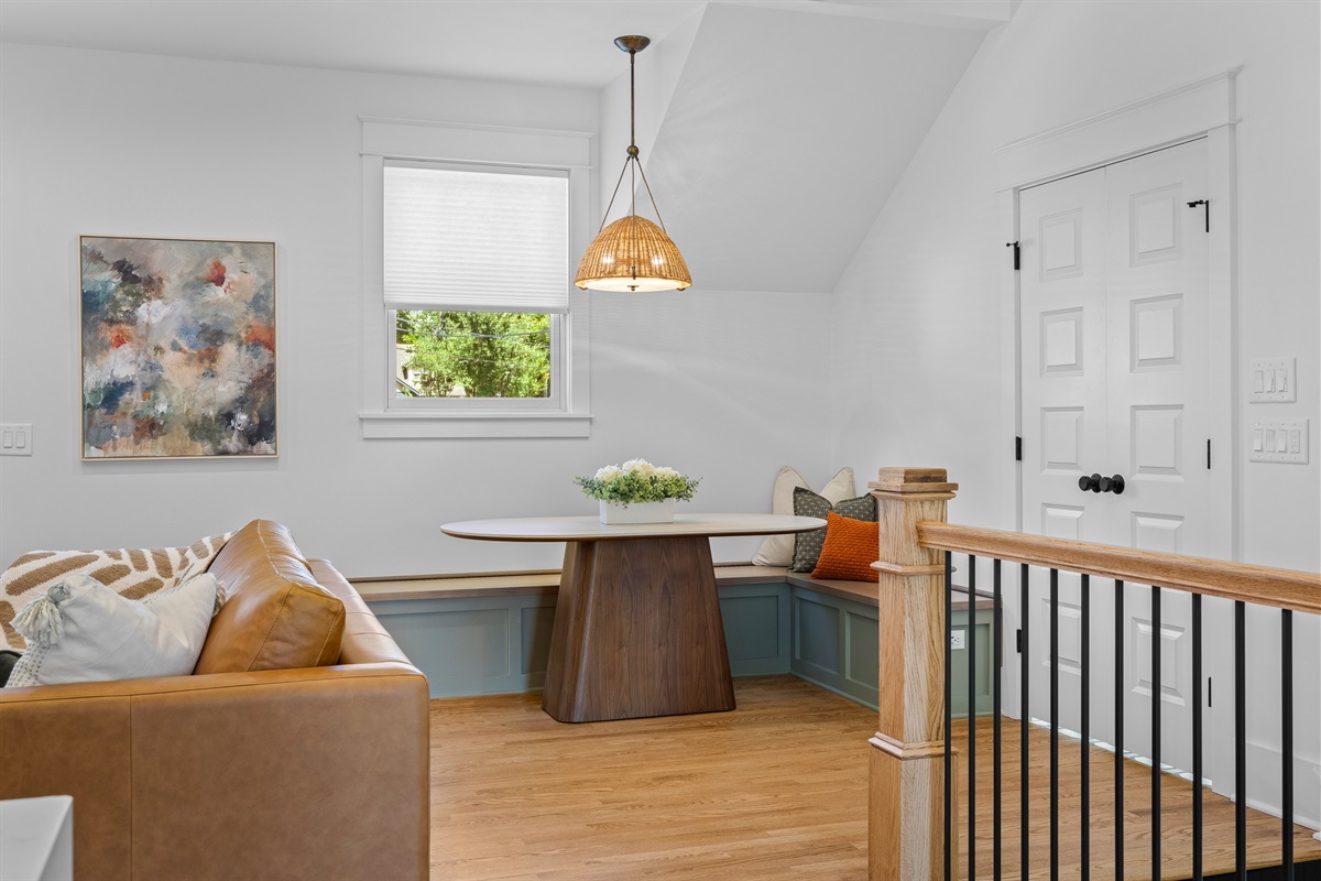 Built-in banquette dining nook — perfect for meals, morning coffee, or game night.