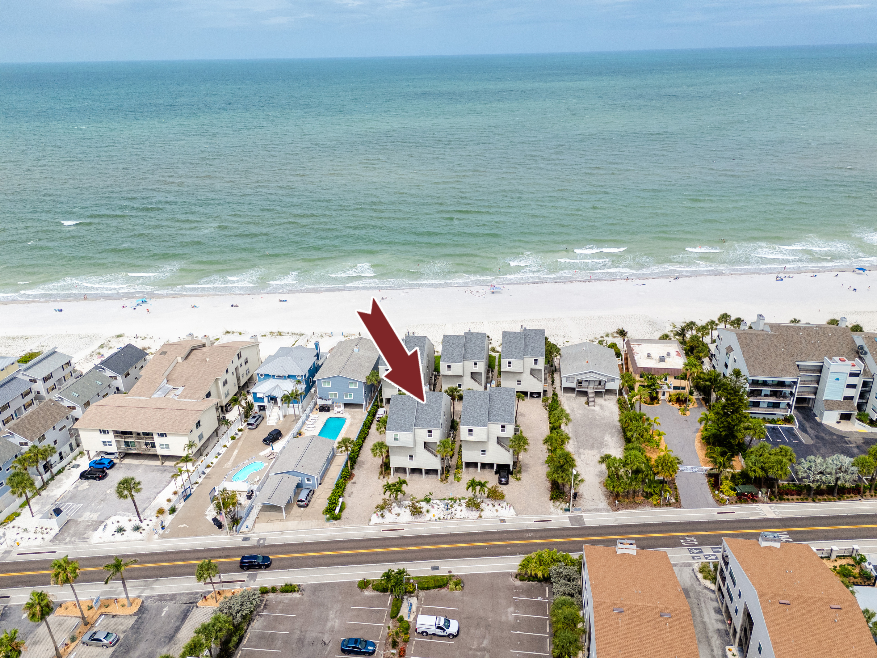 Pull into the property right from Gulf Blvd