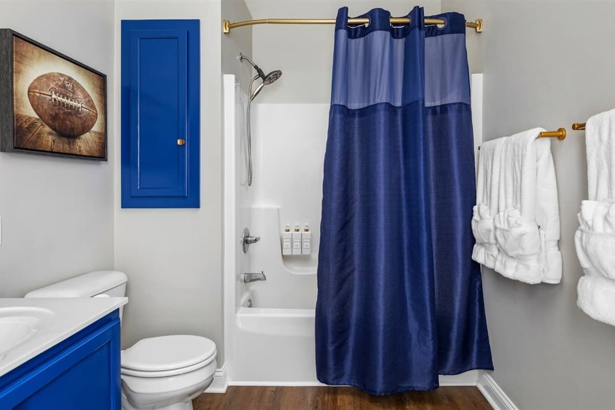 Spacious master bathroom with shower & tub