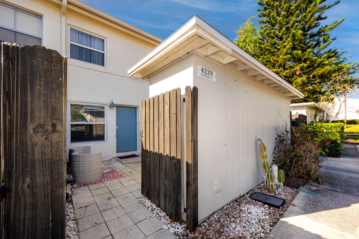 Private entrance to the unit