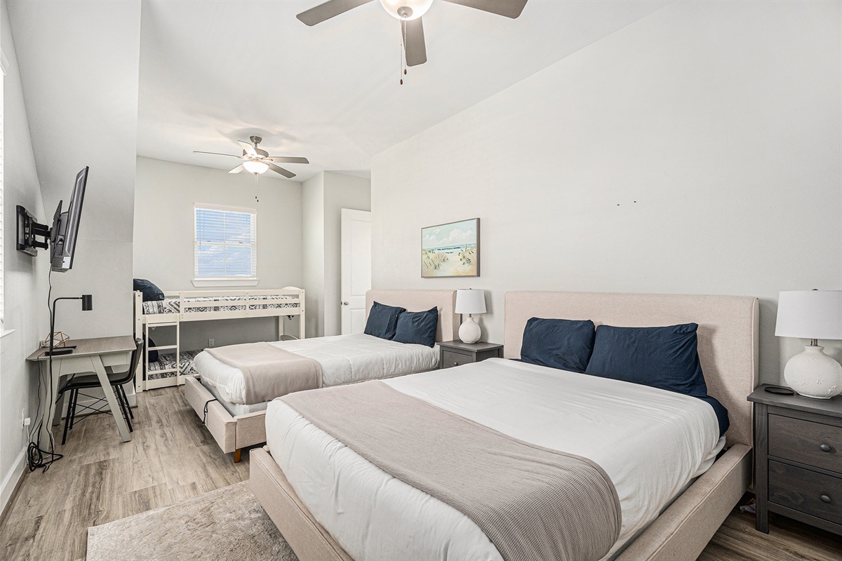 db81129028d042e3934b2d8385943fd7 Large | Beachhouse | Texas | TX | Vacation Homes | Galveston | Crystal Beach | Kokomo | Breezy Days | Beachfront Elegance | Sunrise Serenity | Southern Sands Property Management, LLC