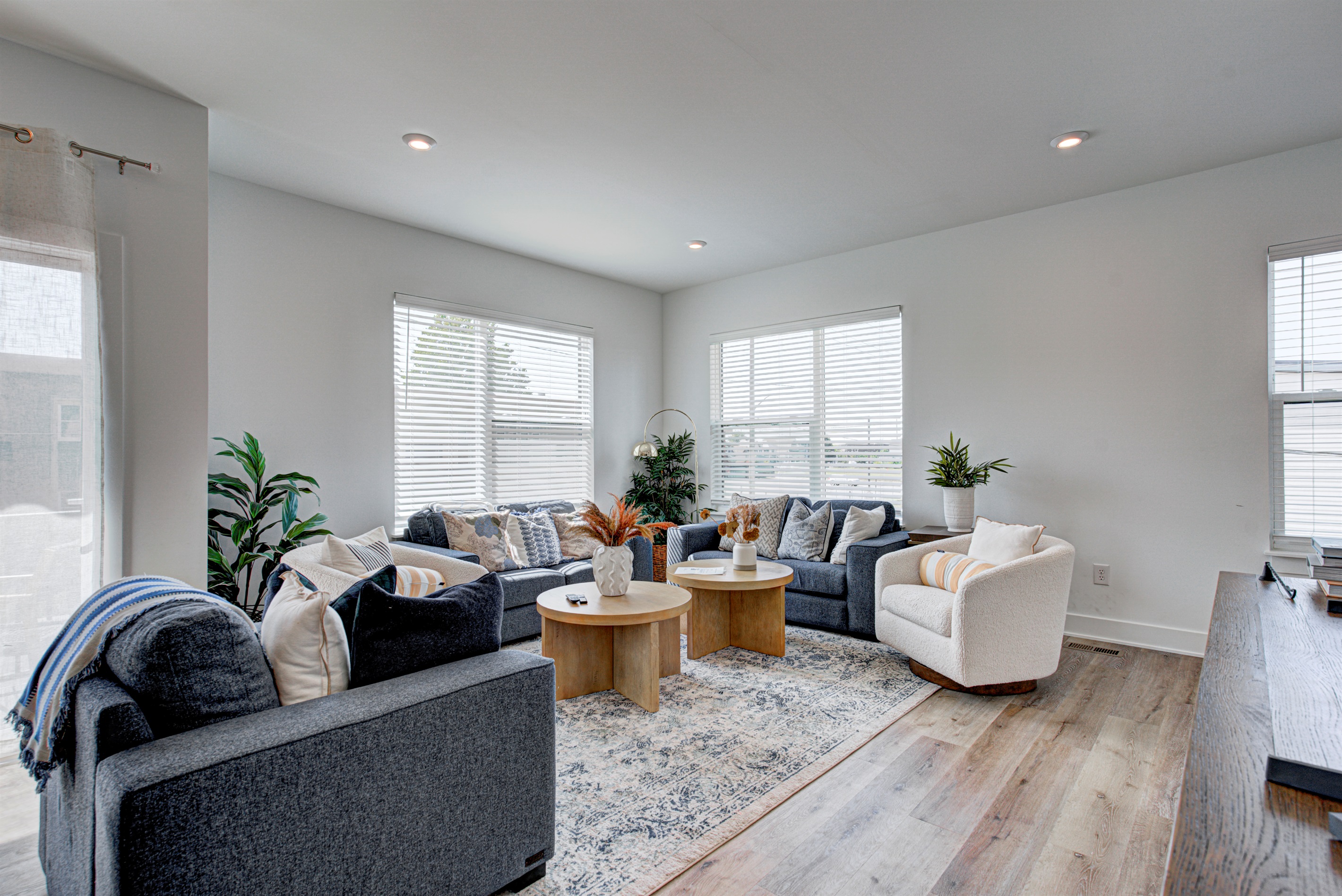 Living room 2