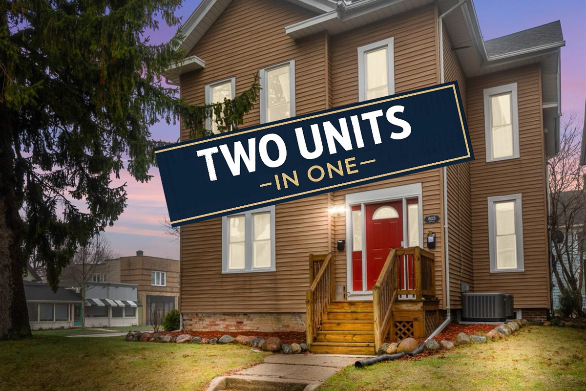 Book this entire historic home and enjoy two completely private apartments under one roof.