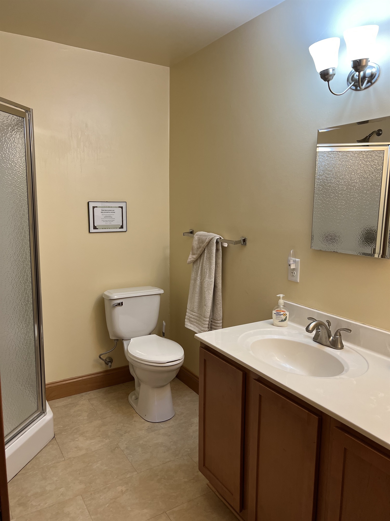 1st floor bath with shower