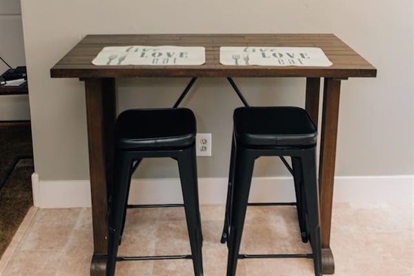 Sitting area that can serve as a workspace