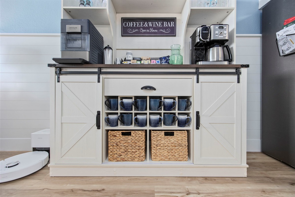 Large coffee cup assortment!