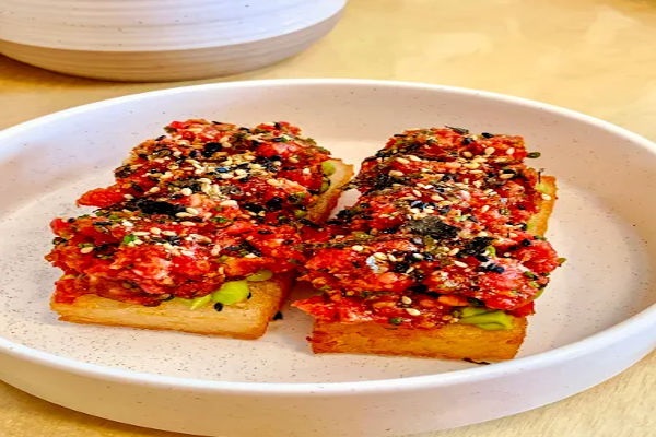 Kisser – NYT-recognized Japanese hotspot (8–10 min drive)