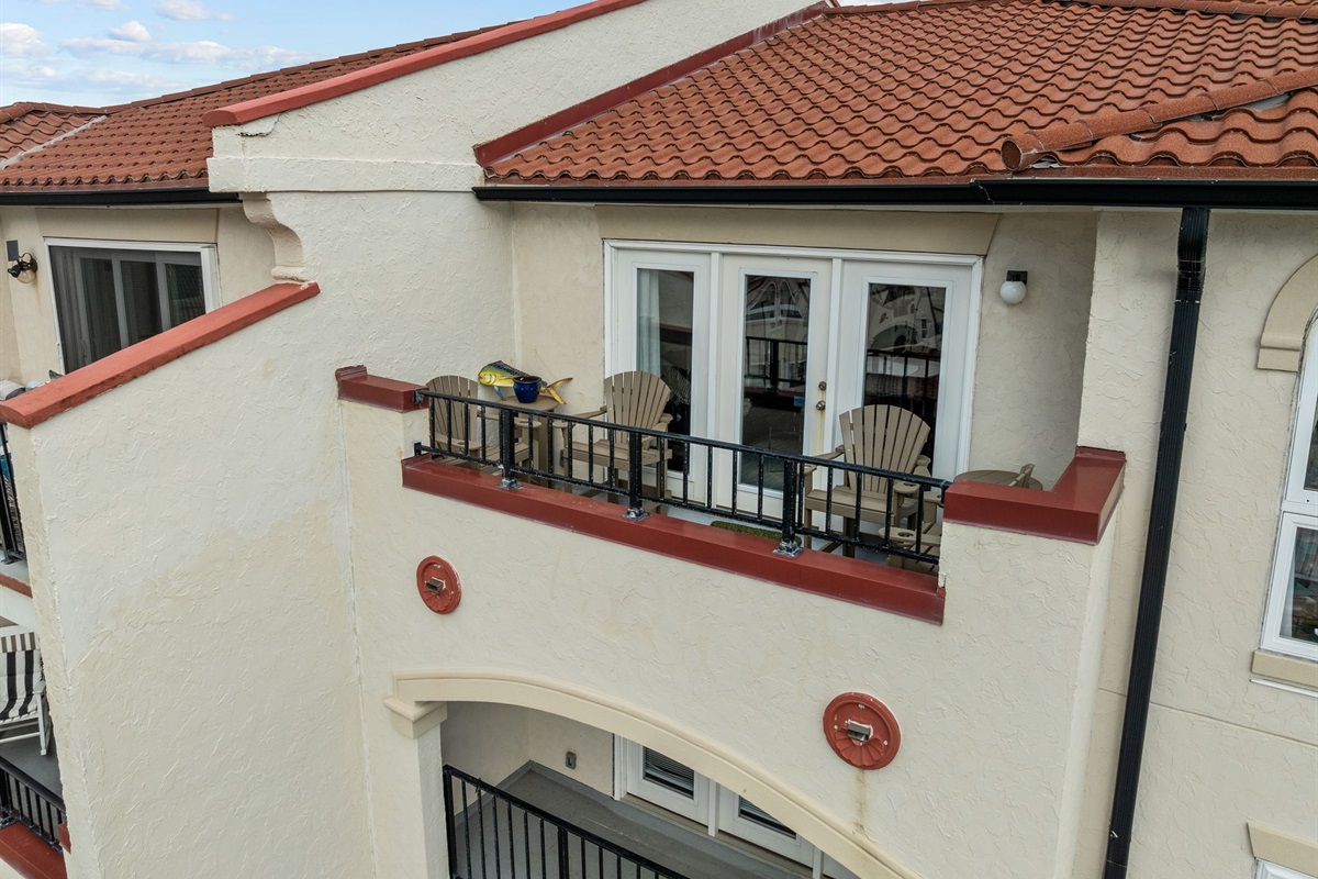 Relax on your private balcony and take in the peaceful resort atmosphere from the top floor