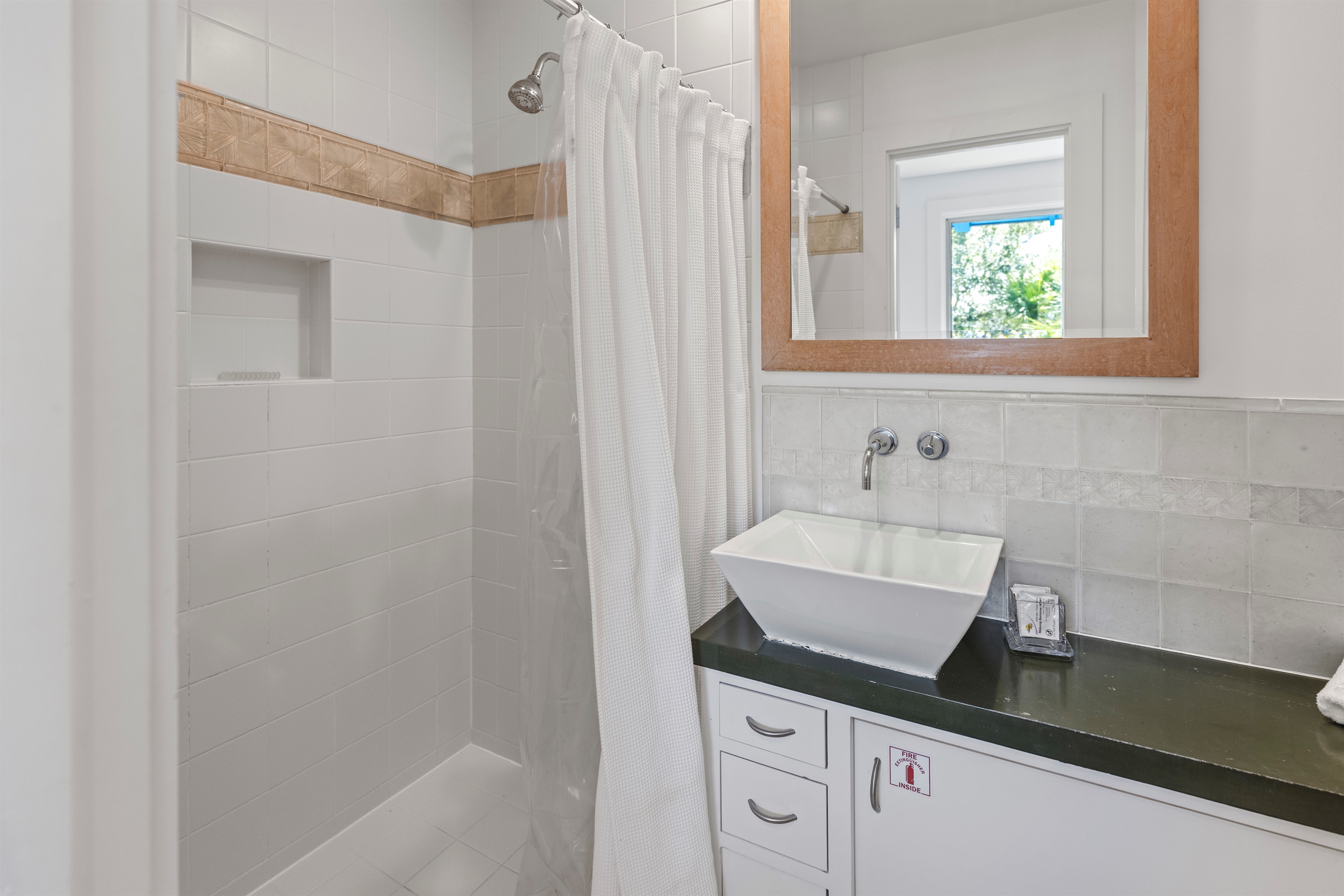 2nd Bathroom