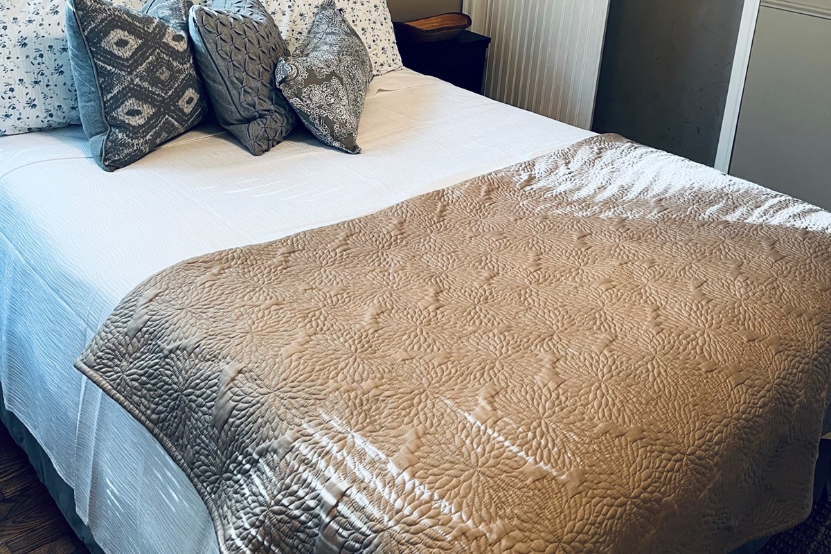 You won’t want to get out of bed in this bedroom!