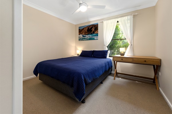 Bedroom 2 queen bed