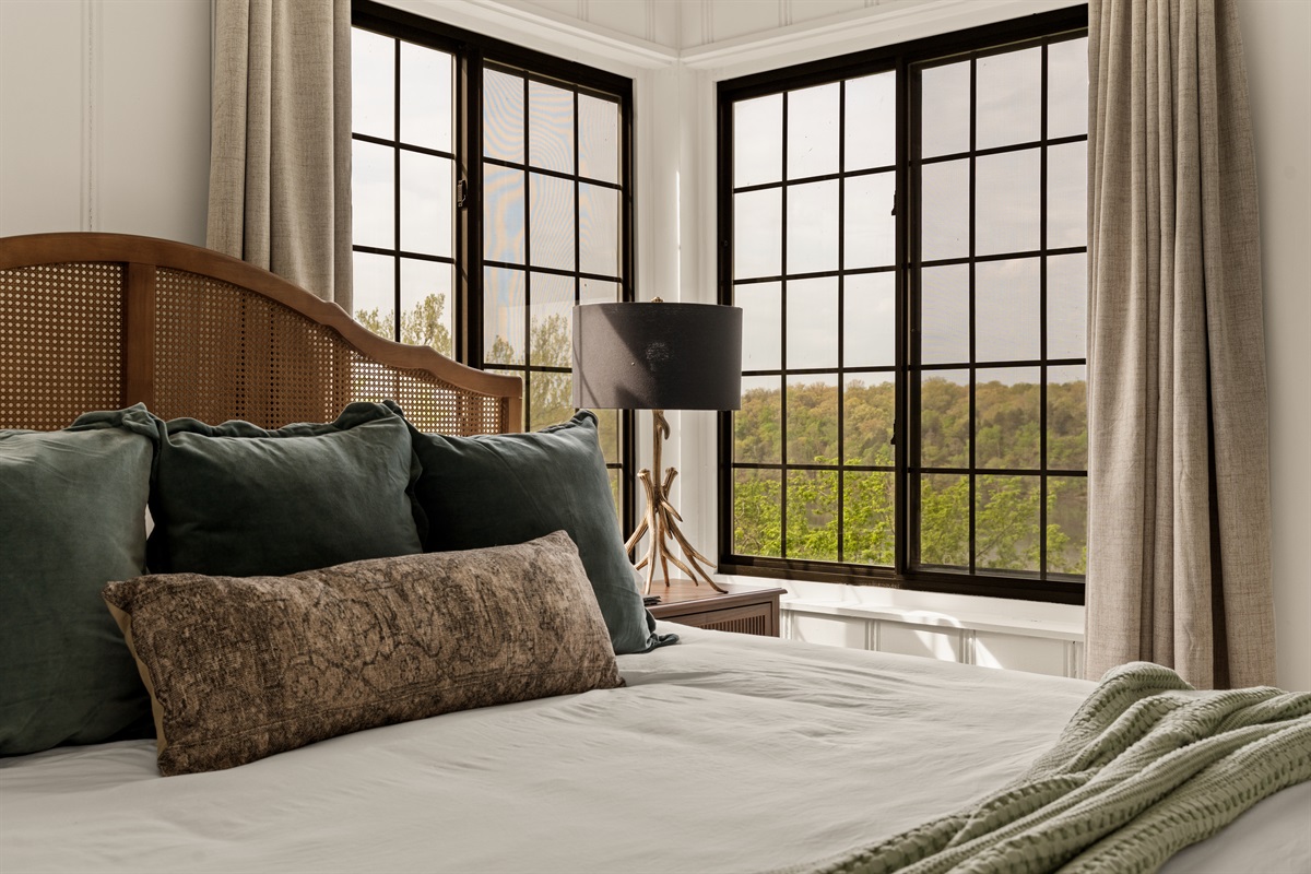 Staring out at the stars at night is one of the stand out experiences available for free!