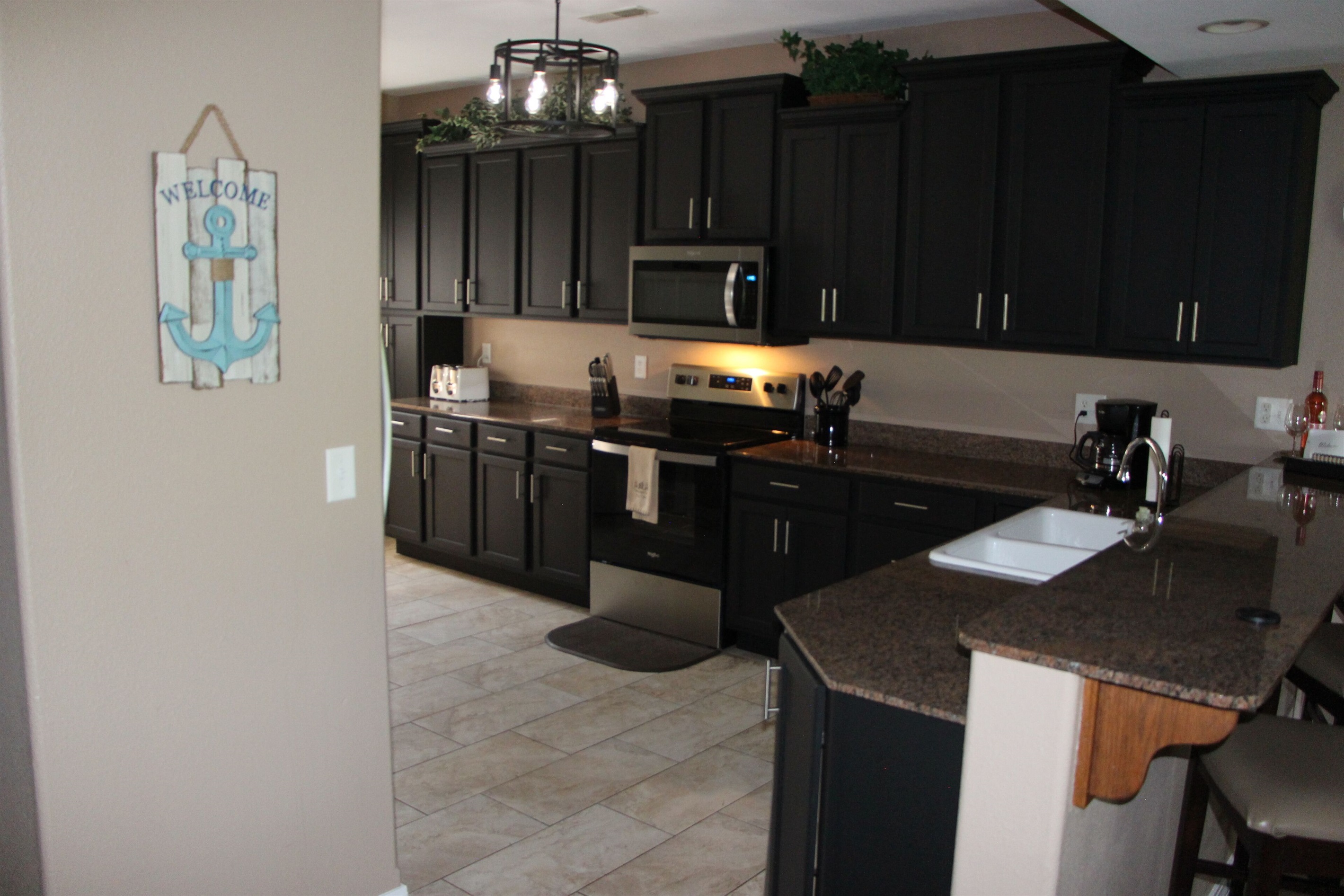 fully equipped kitchen 