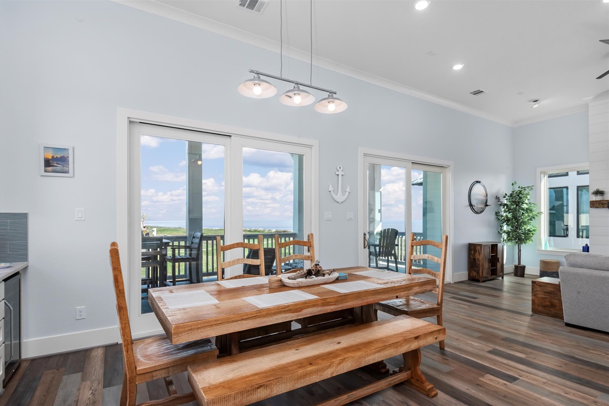 dbf2b539435b4cb5a7be1483ec234e3f Large | Beachhouse | Texas | TX | Vacation Homes | Galveston | Crystal Beach | Kokomo | Breezy Days | Beachfront Elegance | Sunrise Serenity | Southern Sands Property Management, LLC