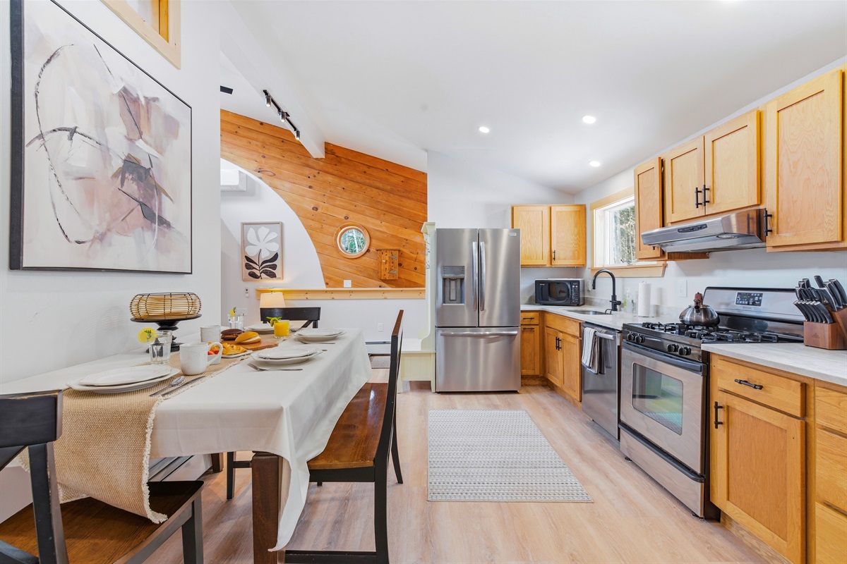 Stocked and ready for your stay, our kitchen makes it easy to whip up everything from quick trail snacks to après-ski feasts.