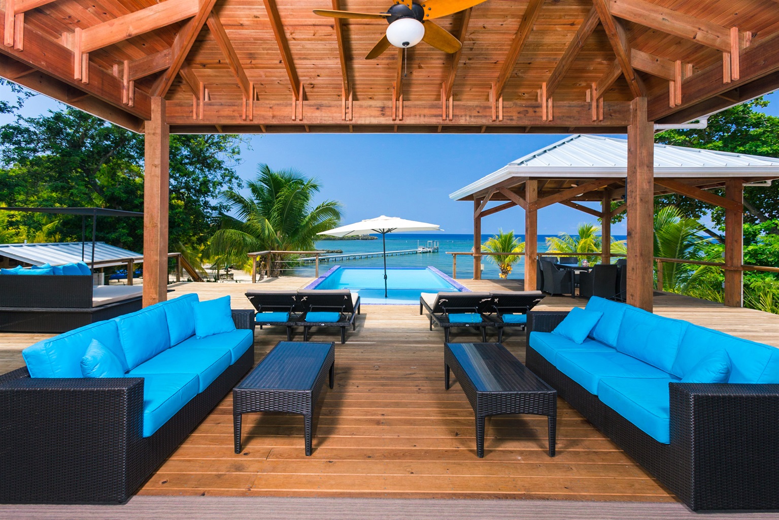 Whether you’re a sun seeker or a shade dweller, we’ve got you covered. Relax with ample poolside seating—choose a lounger in the bright island sun or retreat to the cool, breezy shade of our covered terrace. ☀️🌴⛱️