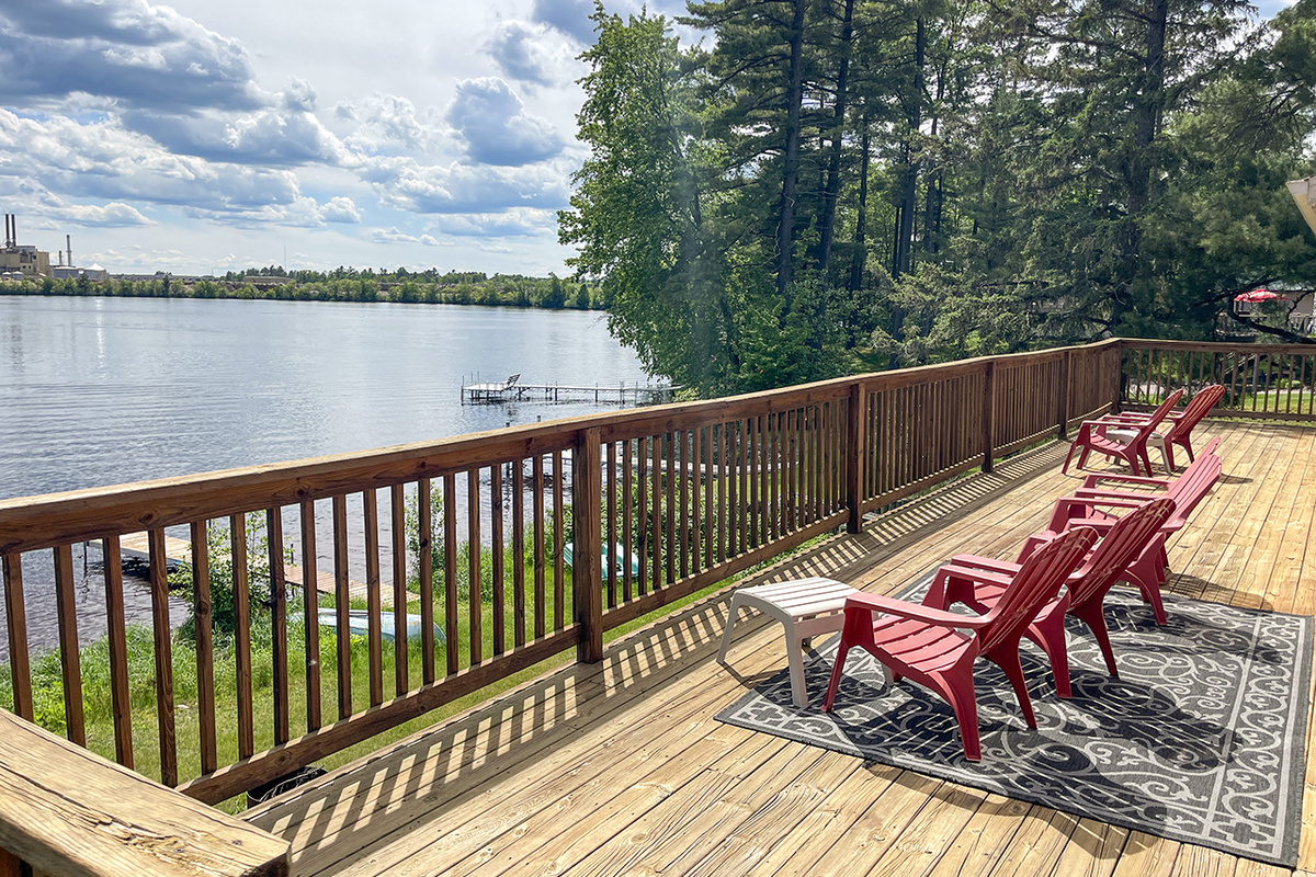 Deck - Upper Level with Lake View