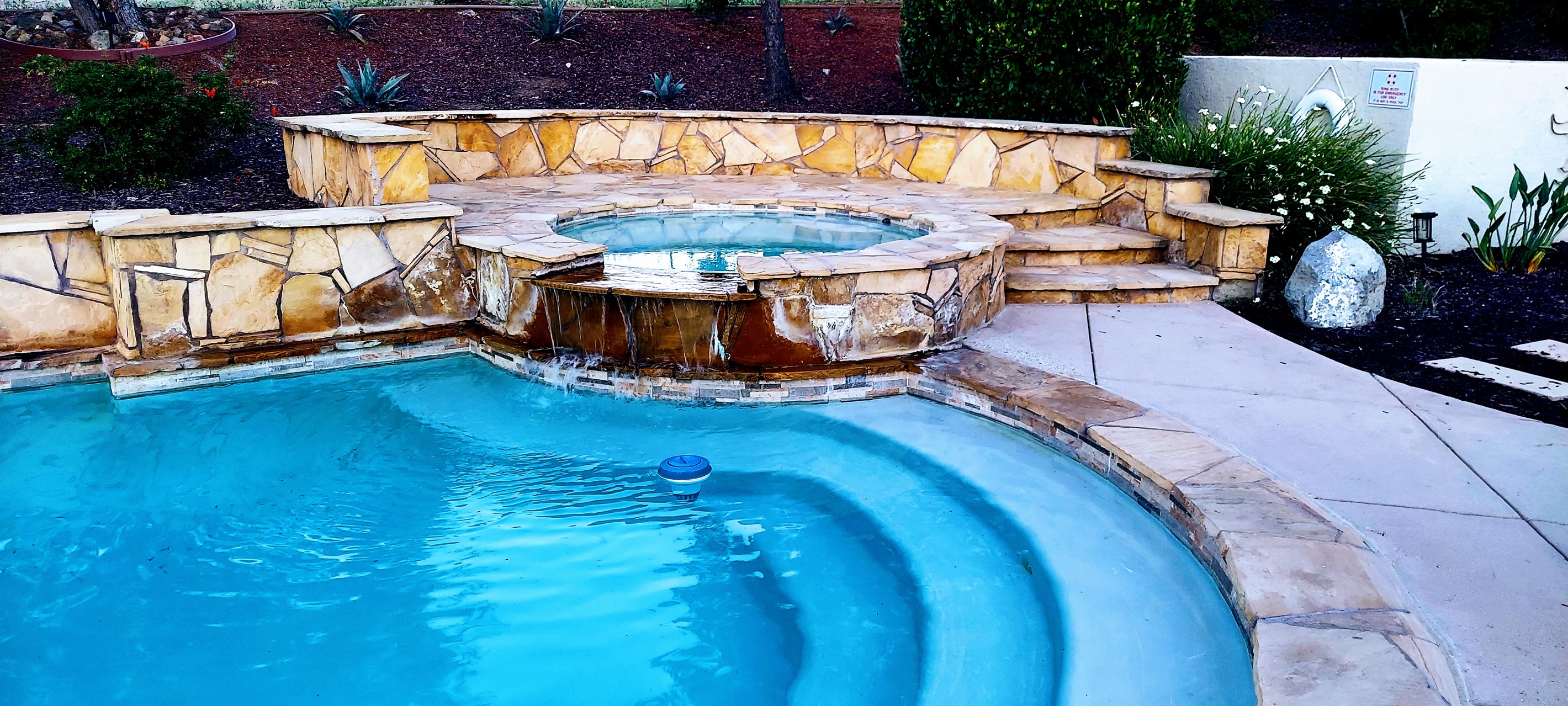 Your Private Resort Getaway! 5