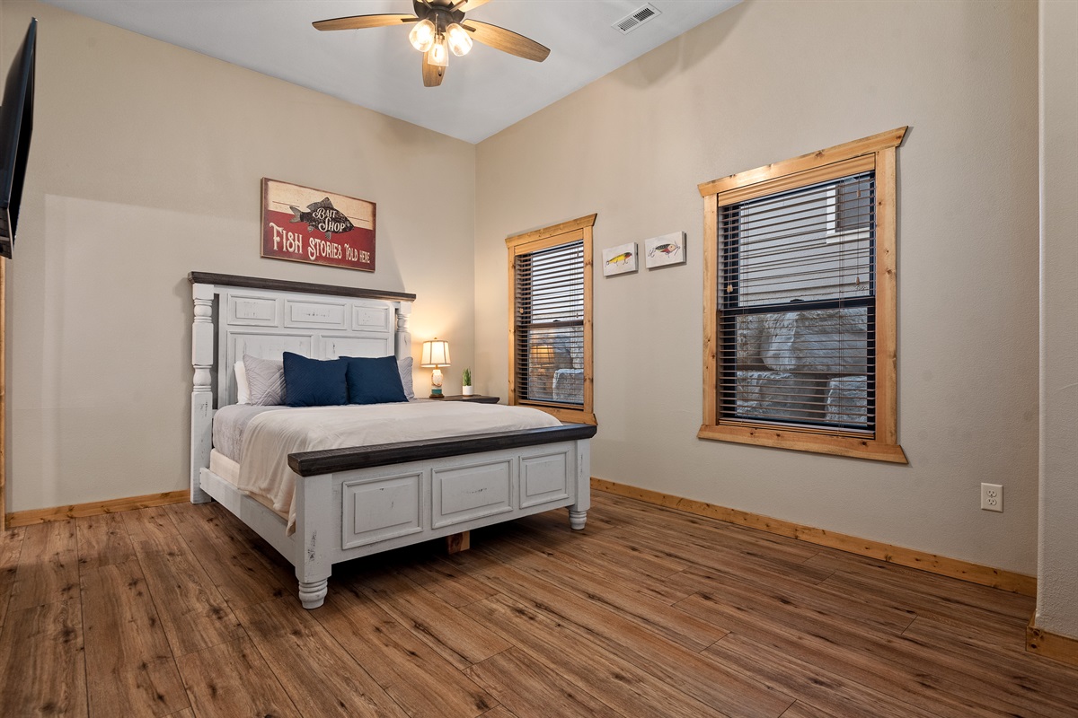 Lower level Queen bedroom #1