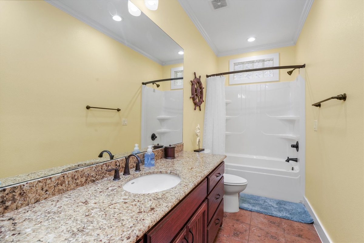 dc1d20b8a947461d9bc9db07270aad98 Large | Beachhouse | Texas | TX | Vacation Homes | Galveston | Crystal Beach | Kokomo | Breezy Days | Beachfront Elegance | Sunrise Serenity | Southern Sands Property Management, LLC