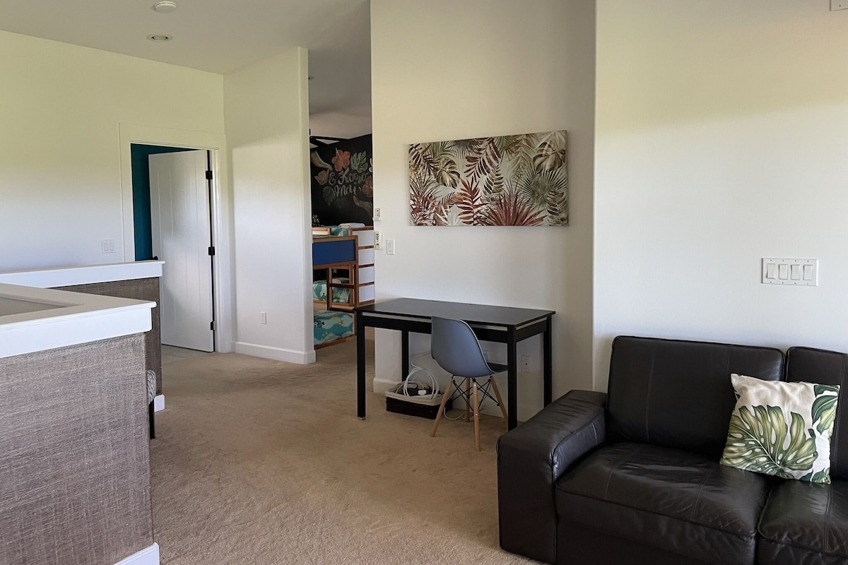 The bonus room has a desk area that you can use for remote work.