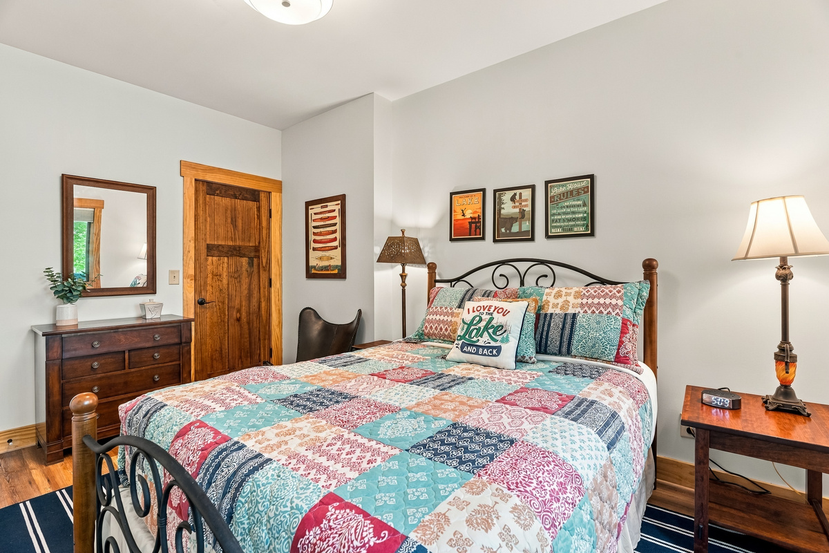 Bedroom 3 with queen sized bed