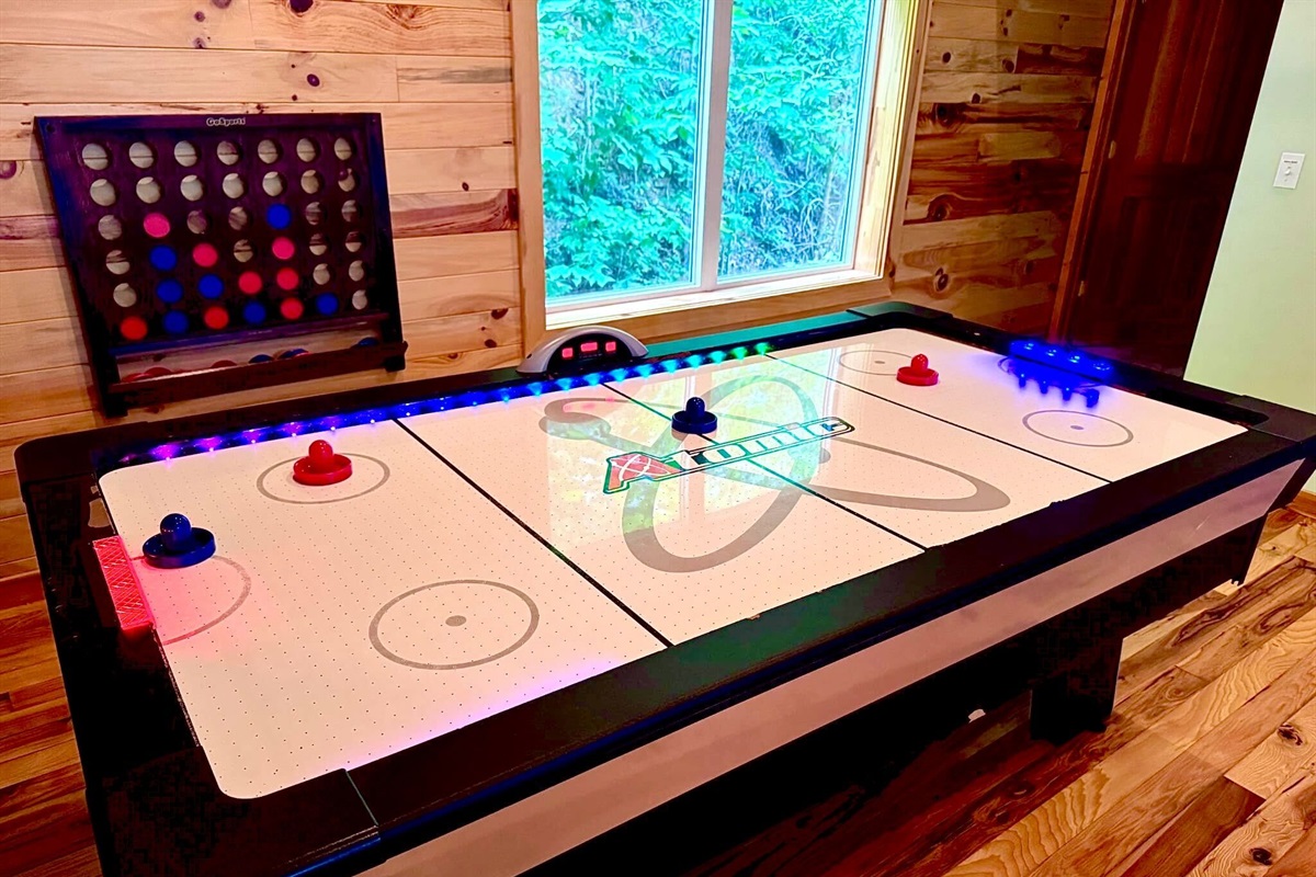 Challenge your friends and family and have some good time playing!