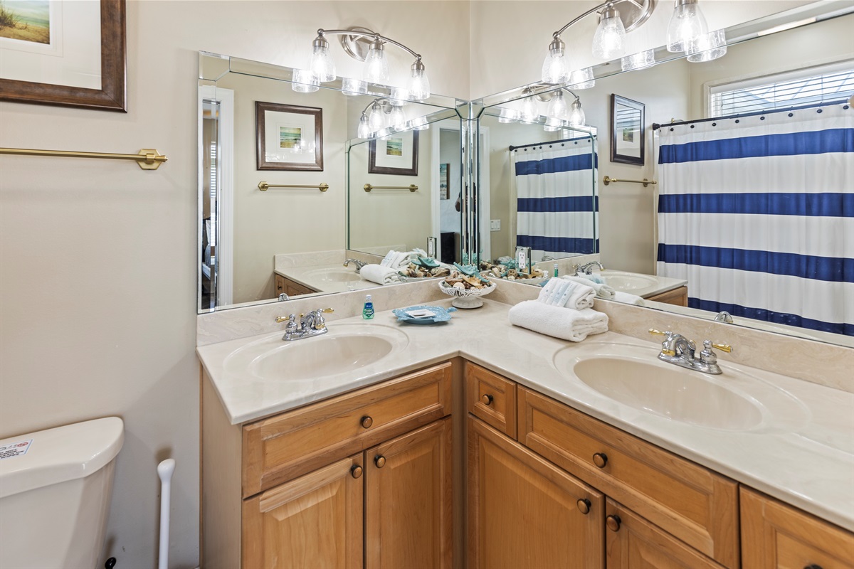 3rd Bathroom (3rd Bathroom)