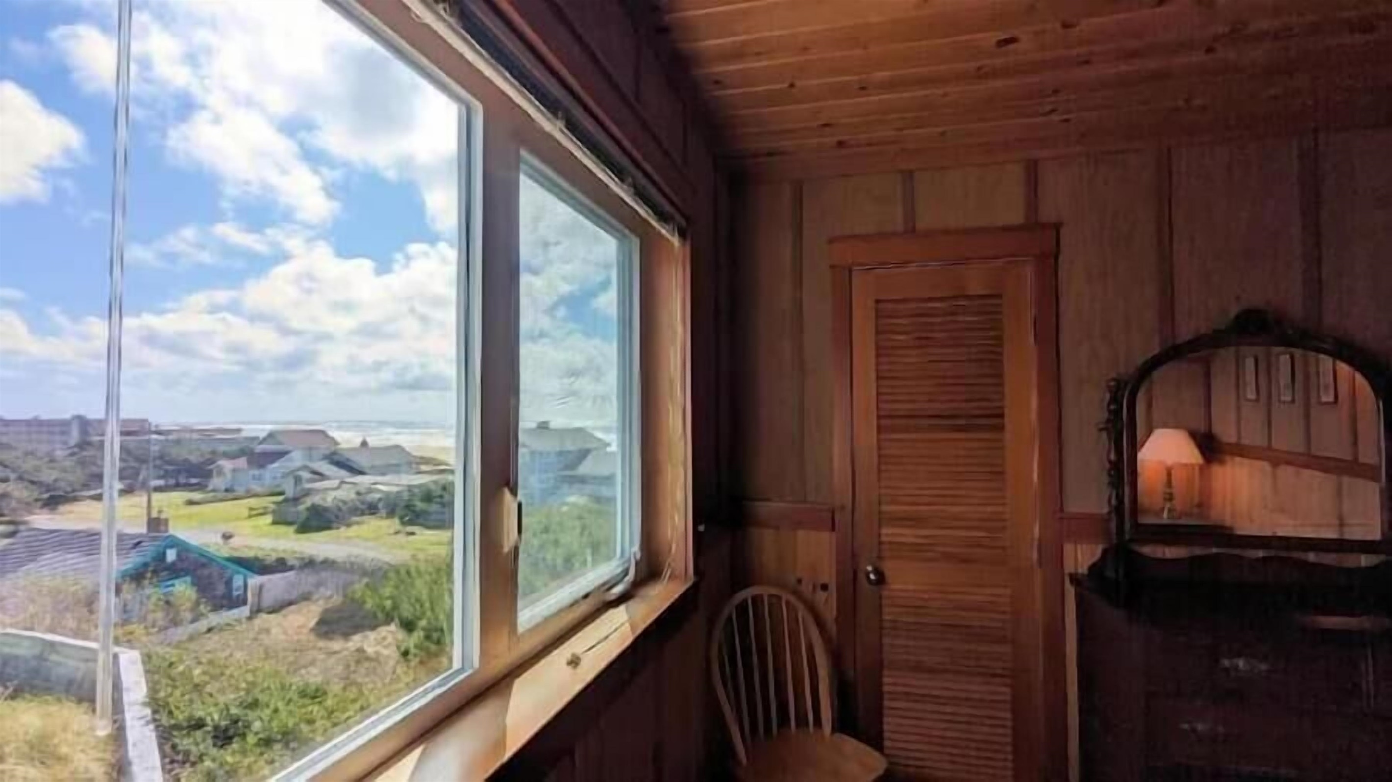 south queen bedroom view